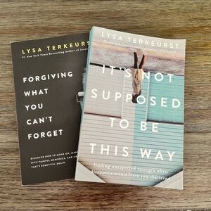 NY Times Best Selling Author Lysa TerKeurst Book Set